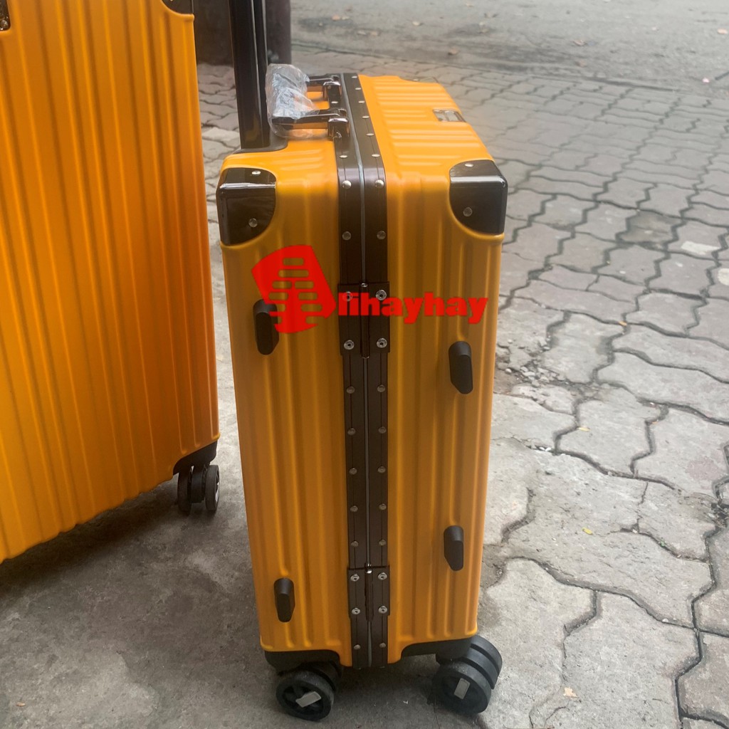 Vali size 20 khung nhôm MÀU VÀNG khóa sập góc vuông chống xước, chống va đậP