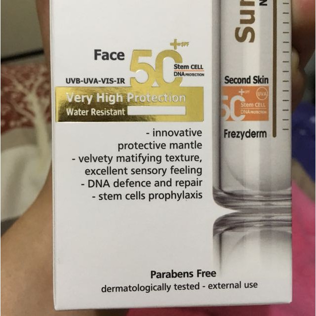 Chống UV Frezyderm Sunscreen Velvet Face SPF 50+ 50ml