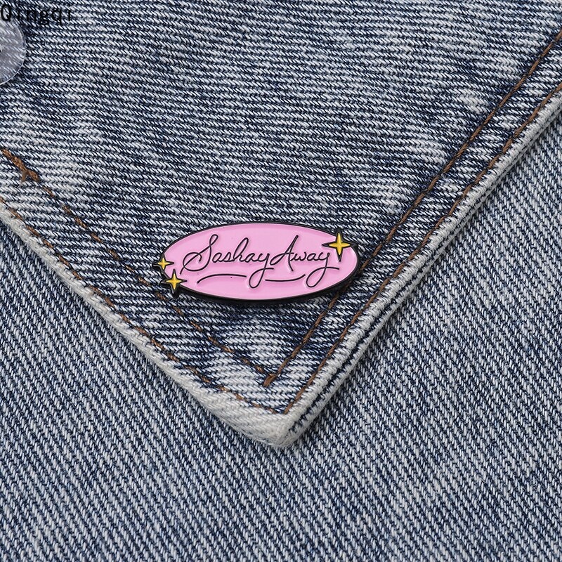 Ghim cài áo Miss Zoe hình bầu dục màu hồng xinh xắn