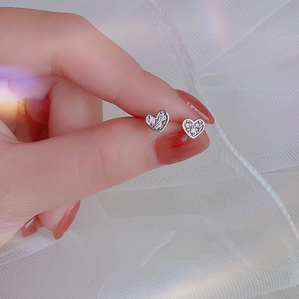 Khuyên Tai Hình Trái Tim Nhỏ Đơn Giản Thời Trang Mới Cho Nữ