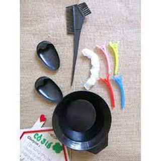 Bộ bát và lược nhuộm tại nhà