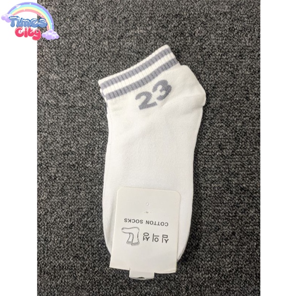 Tất trơn cổ ngắn sọc ngang in hình 23