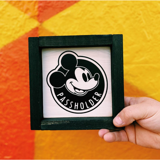 Tranh gỗ handmade - Chuột Mickey  Disney Inspired - Decor phong cách vintage