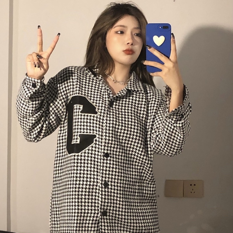 Áo Khoác Jacket Checkerboard Kẻ Ô Tay Dài Vải Bao Bố Nút Bấm Hoạ Tiết Chữ C Thêu Nổi