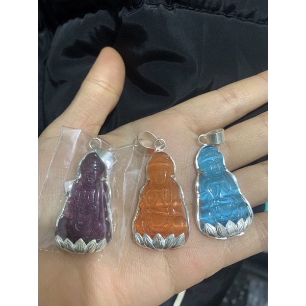 Mặt dây chuyền Phật bà cao 5cm cả móc đá nhân tạo màu cam, tím, xanh dương bạc ta sen NGỌC MẬU