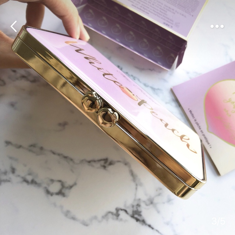 SASA ❤   (Hàng Mới Về) Bảng Phấn Mắt Too Faced 12 Màu Lì Và Ánh Ngọc Trai Phiên Bản Giới Hạn