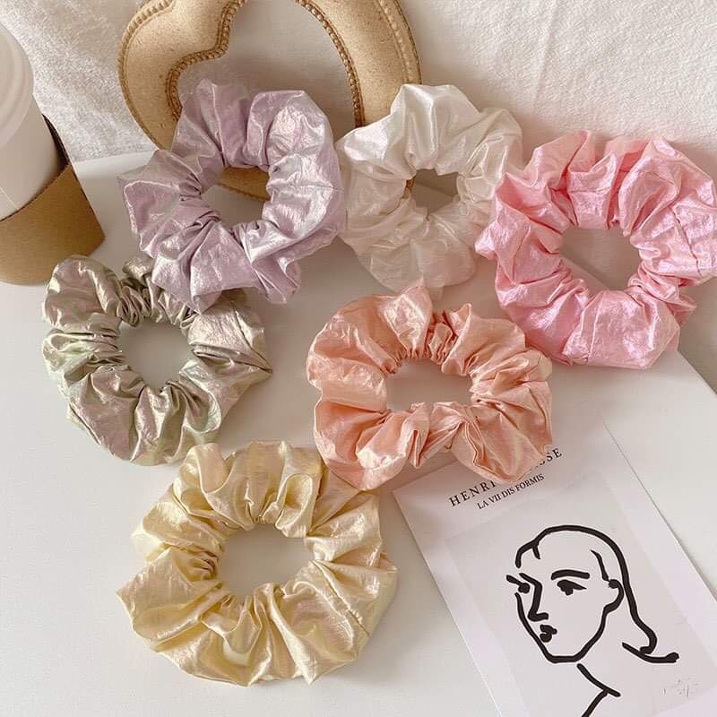 ✨Chun buộc tóc Scrunchie ánh bạc