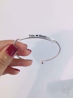 Lắc bạc khắc tên