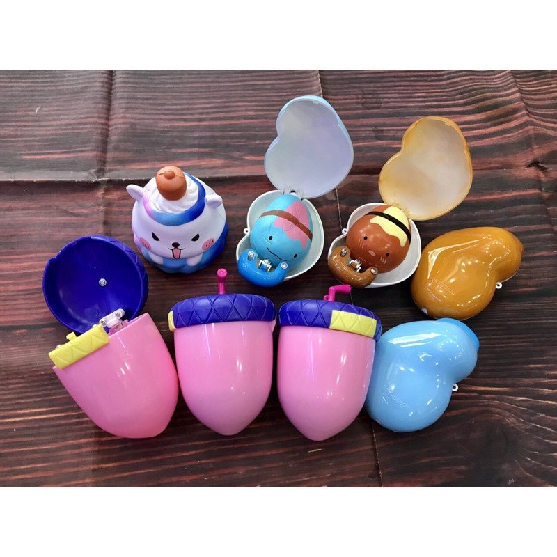 Đồ chơi Squishy trong vỏ nhựa