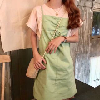 Váy yếm kẻ hàn quốc 3 màu
🌺🌺 váy yếm siêu xinh sẵn kho