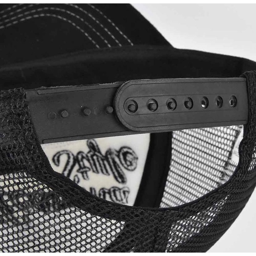 Mũ Trucker Hat Chữ Thêu PLAYAZ