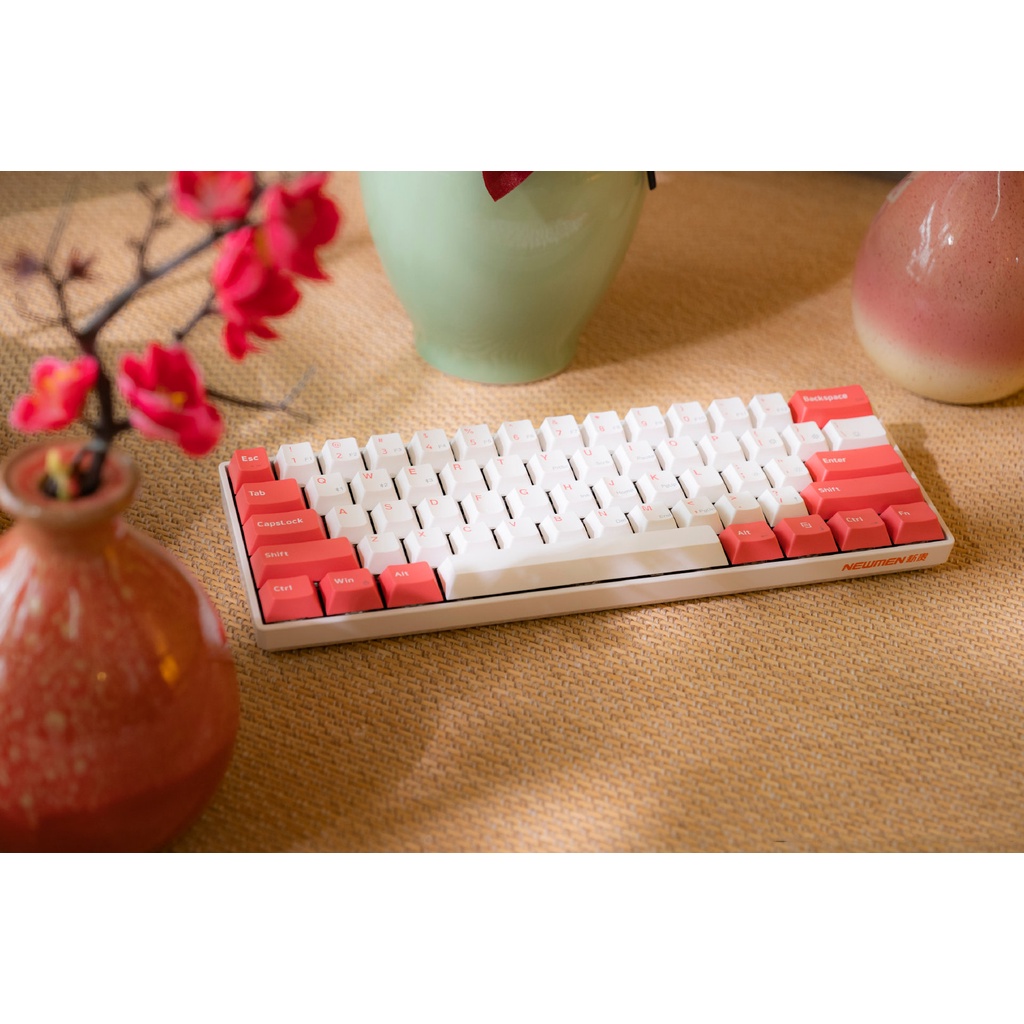 Bàn phím cơ không dây Dual Mode Newmen GM610 Cherry Profile 61 phím Hotswap đa chế độ kết nối