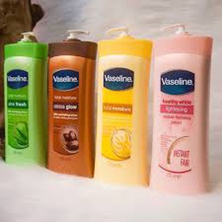 Dưỡng thể Vaseline total moisture 725ml - vàng