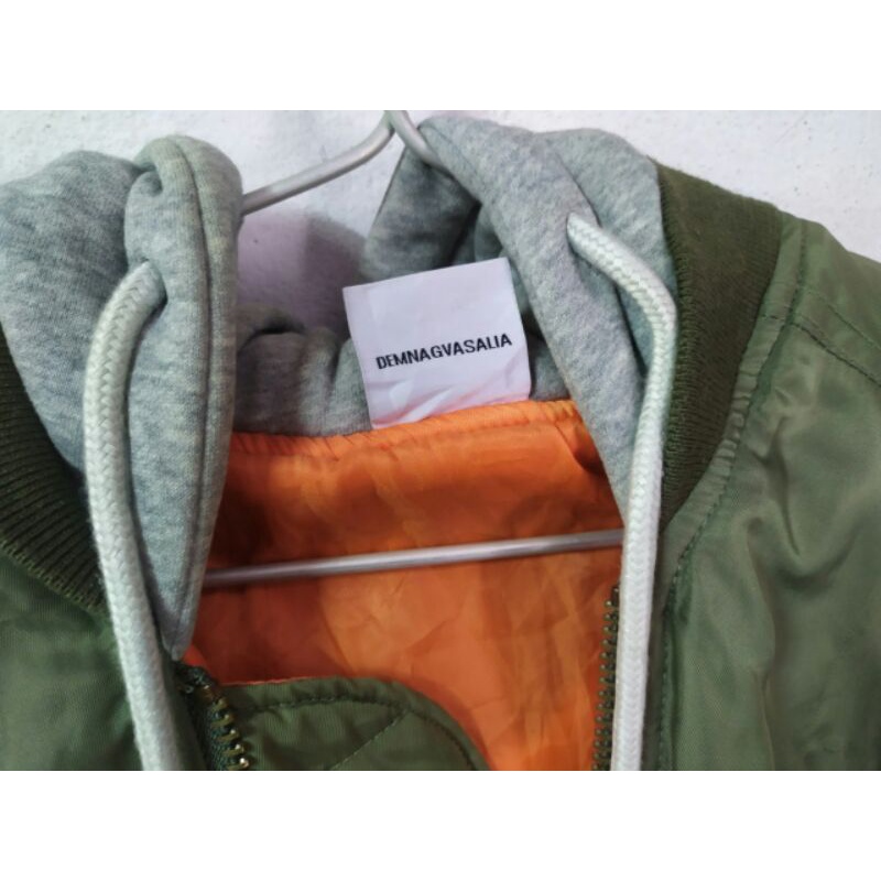 ÁO KHOÁC PHAO BOMBER