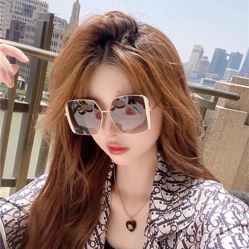 MẮT KÍNH NỮ THỜI TRANG HOT TREND