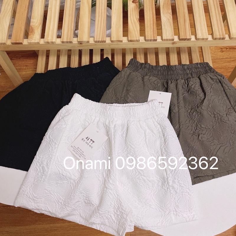 Quần đùi xốp hoa in nổi combo quà tặng kẹo | BigBuy360 - bigbuy360.vn