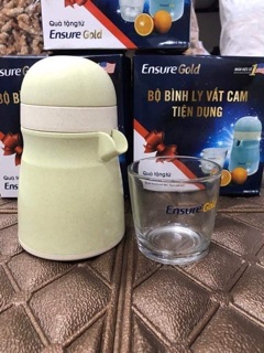 Vắt Cam Lúa Mạch Tặng Kèm Cốc Thủy Tinh