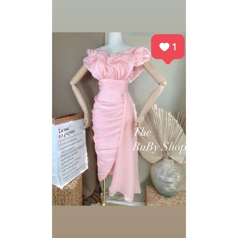 Đầm body trễ vai