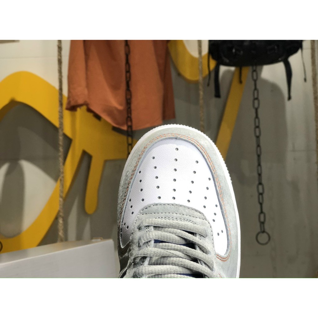 Giày thể thao AF1 xám gót cam, móc xanh bản cao cấp. | BigBuy360 - bigbuy360.vn