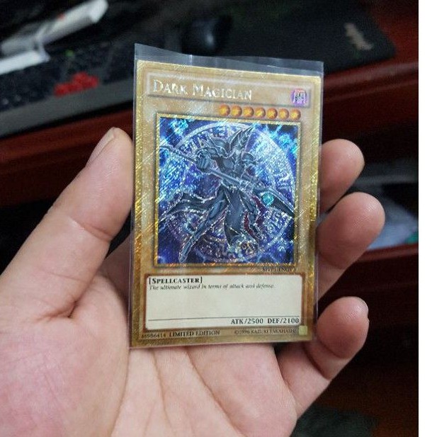 Lá bài Dark Magician - MVP1-ENGV3 - Gold Secret Rare Limited Edition
