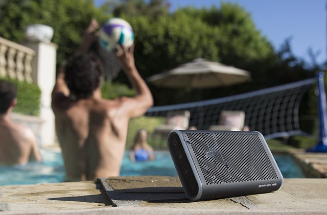 Loa di động không dây tích hợp sạc dự phòng chống nước Braven 405 đến từ Mỹ