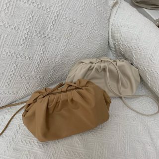Túi pouch đeo chéo (ĐEN / NÂU / BE)