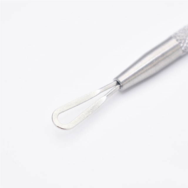 Cây nặn mụn chuyên nghiệp tại Spa. | BigBuy360 - bigbuy360.vn