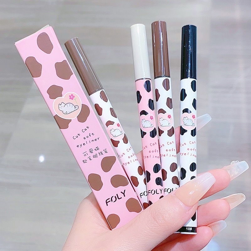 Kẻ mắt nước Foly bò sữa không lem lâu trôi