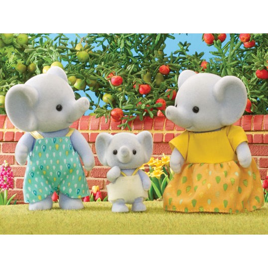 Sylvanian Families Gia Đình 3 Thành Viên Voi Trắng Elephant Family