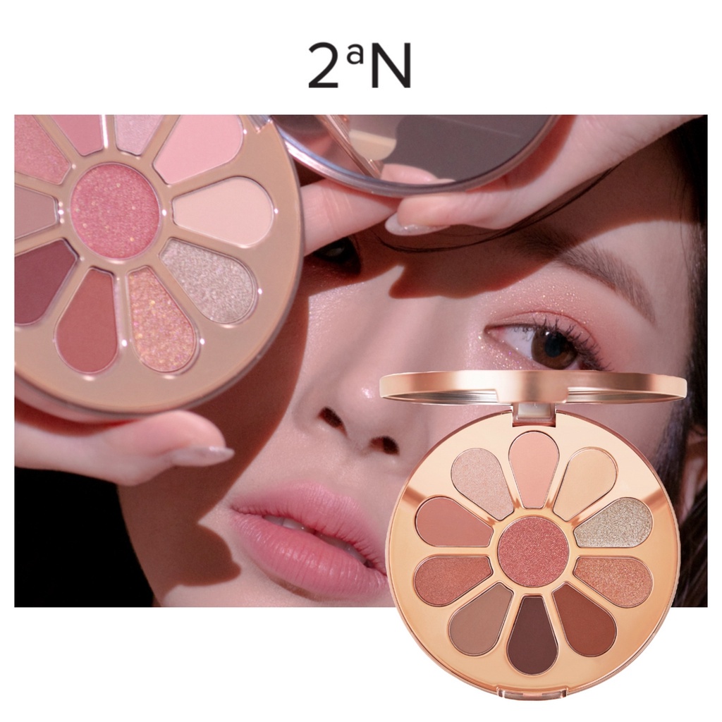 Bảng phấn mắt 2aN màu hoa hồng làm sáng tông màu da

