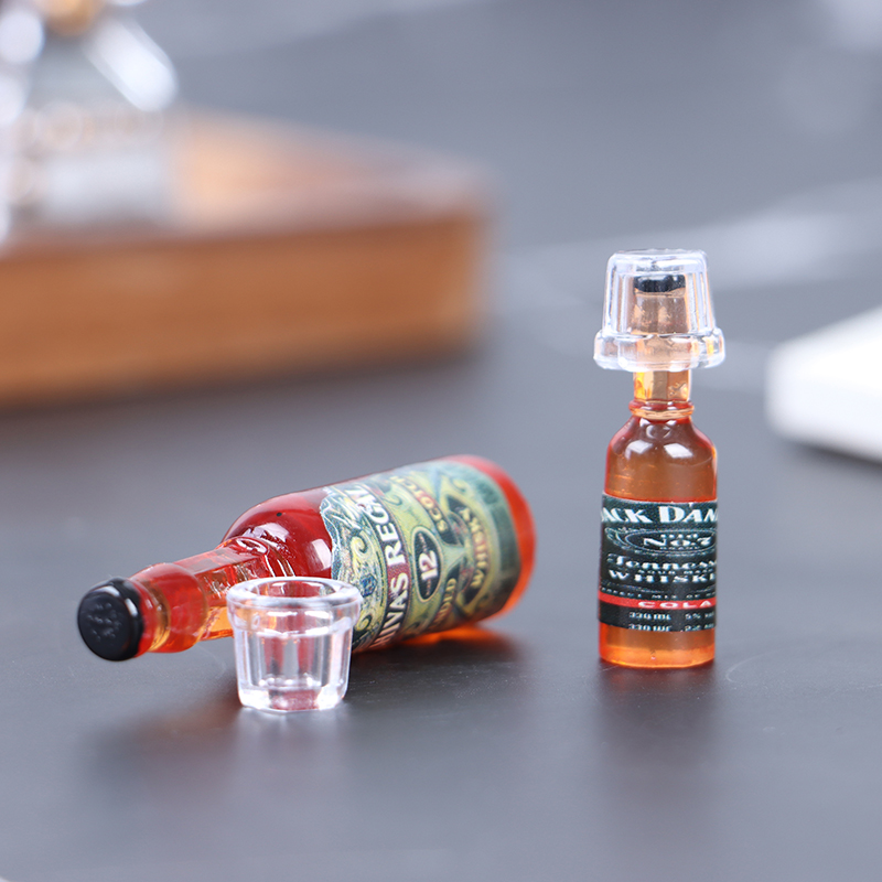 Bộ 4 Chai Rượu Vang Giả Tỉ Lệ 1 / 12 Trang Trí Nhà Búp Bê