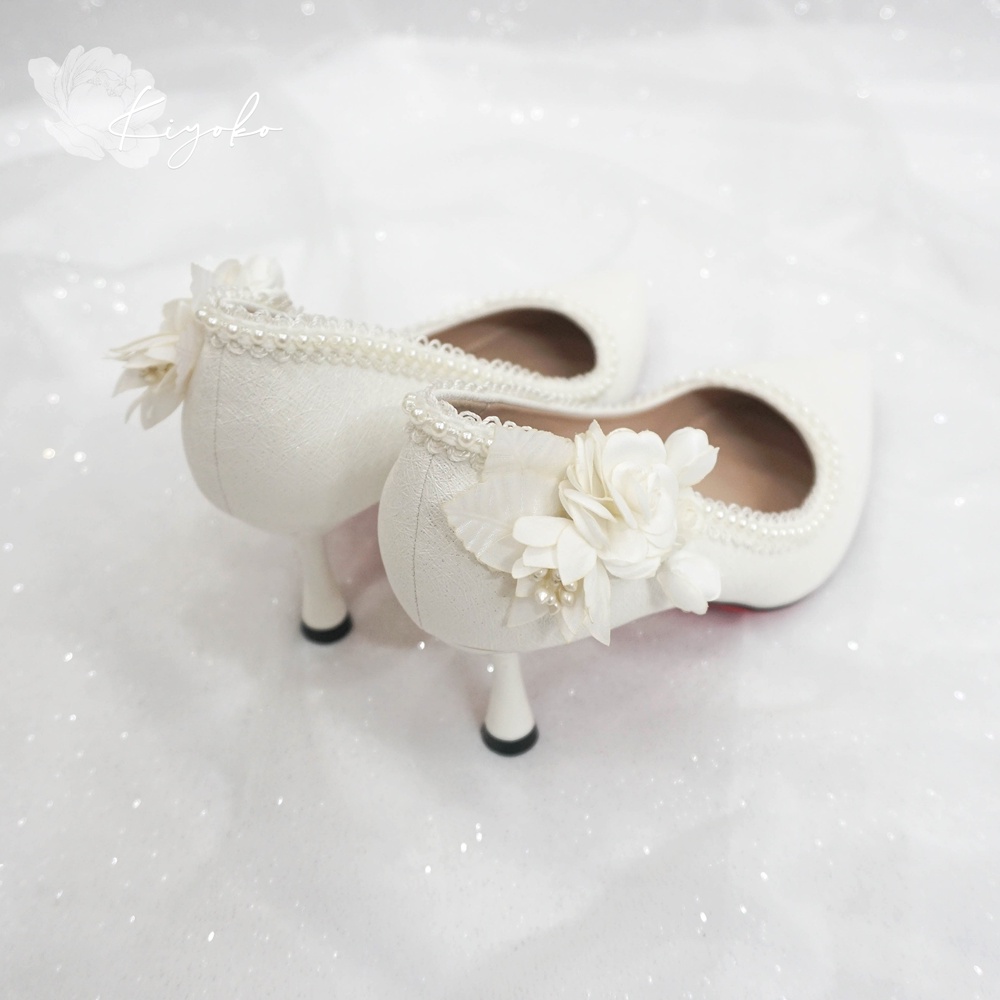 Giày cưới Kiyoko, giày cô dâu cao 7cm đính viền và hoa ngọc lan