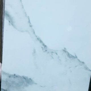 Bảng rỗng đựng phấn mắt