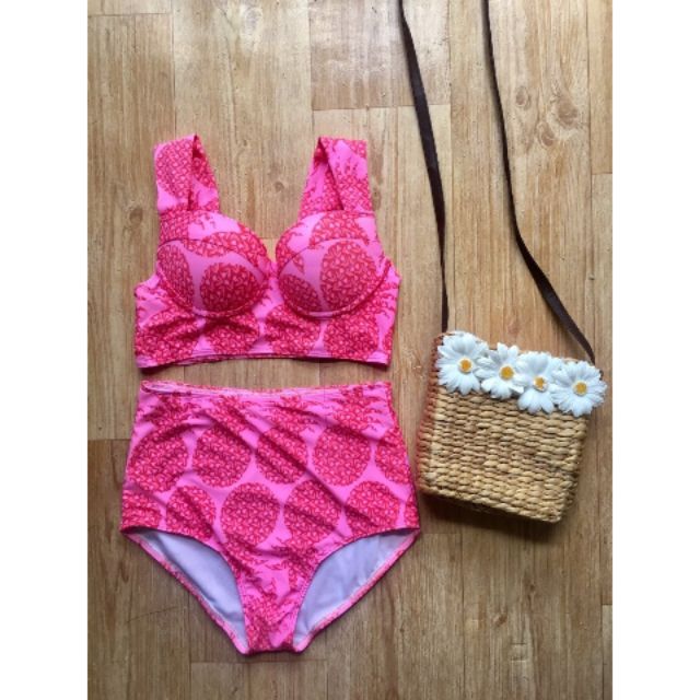 Bikini bảng bự