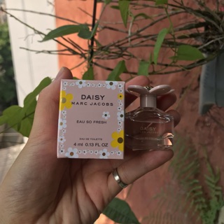 NƯỚC HOA DAISY MINI 4ml