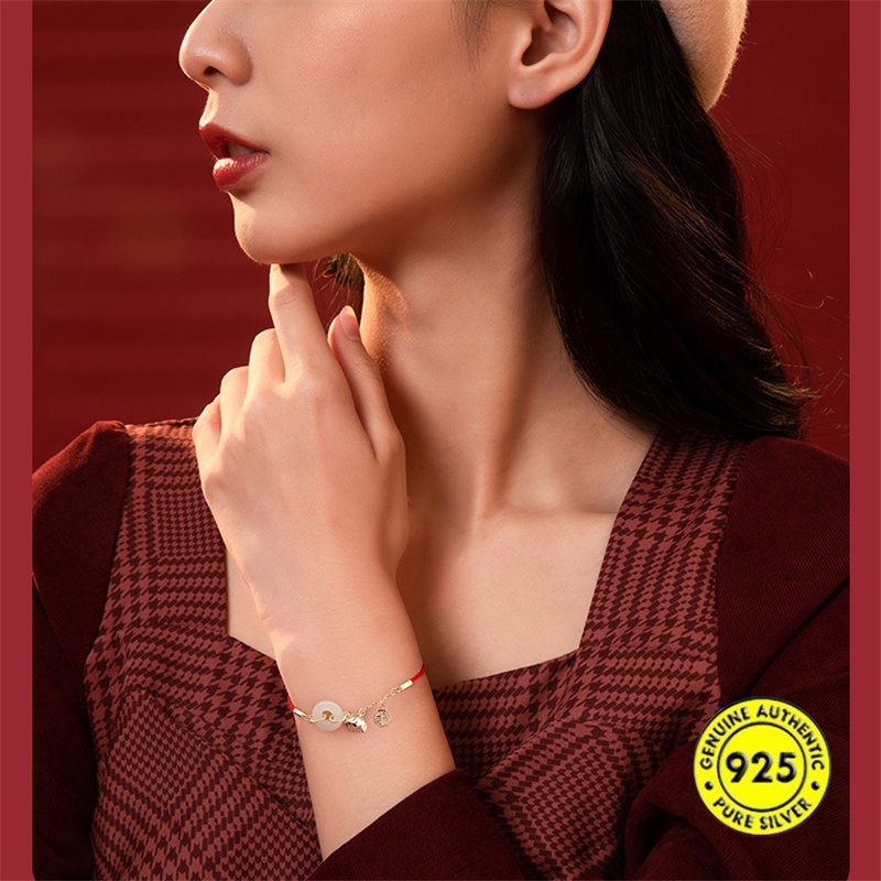 Vòng Tay Dây Đỏ 18K Đá Ngọc Bích Vàng Mới Cho Nữ
