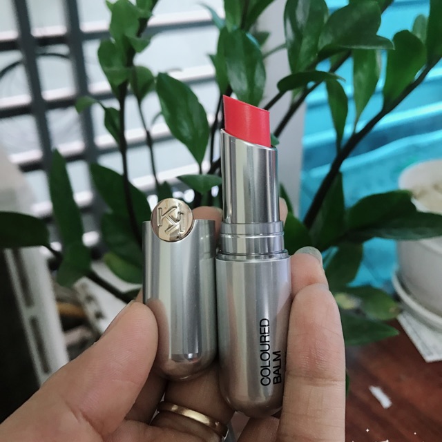 Son dưỡng có màu