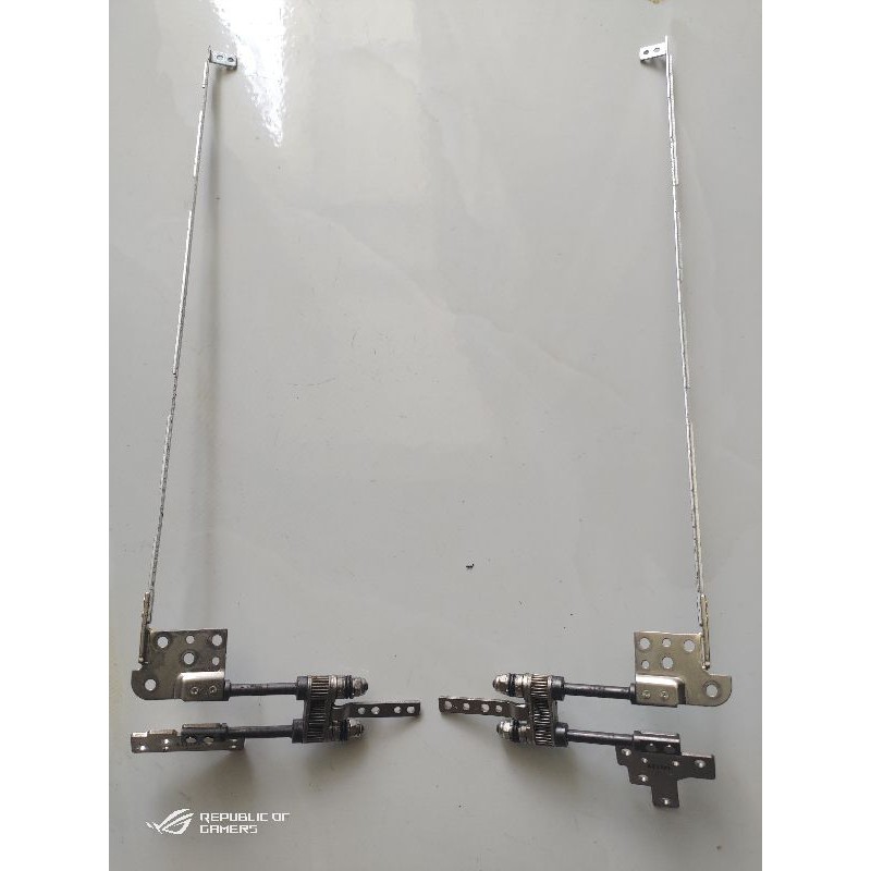 Bản lề Asus TP550L