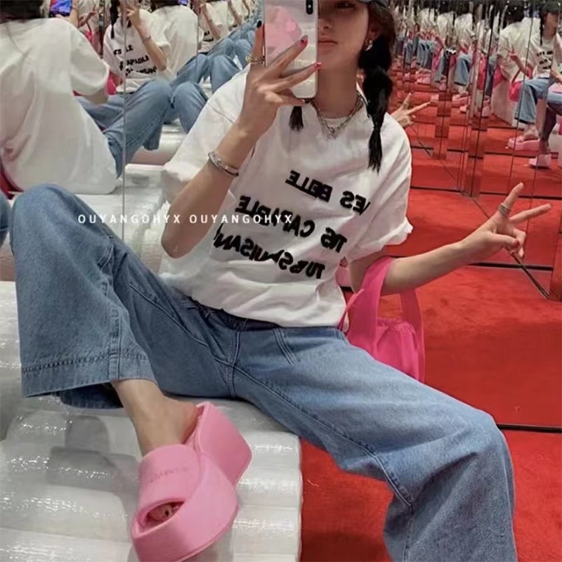 Dép đế dày chống trượt phong cách thời trang xuân hè 2022 dành cho nữ