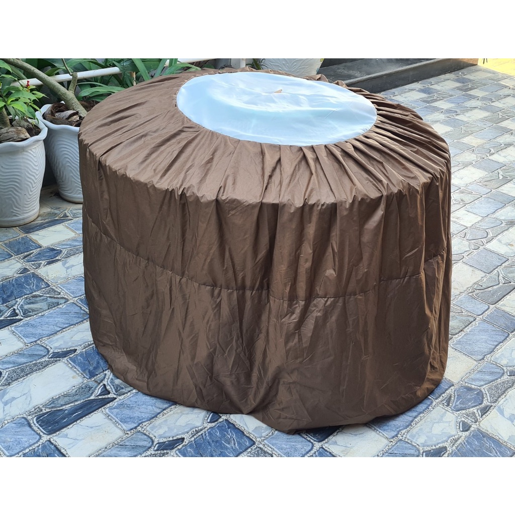 Màn tròn chống mưa. Màn, mồng, mùng trùm lồng gà chống nước, mưa, gió, rét, muỗi cho gà và vật nuôi. Màn trùm bội gà.