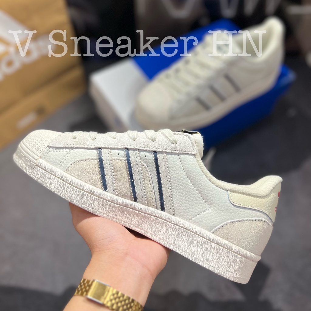 Giày Thể Thao Adi.das Sò Trắng Hàng SC Mẫu Mới 2022,Giày Superstar Cloud White Mũi Sò Xám Da Lộn Aluminium Vivid Red