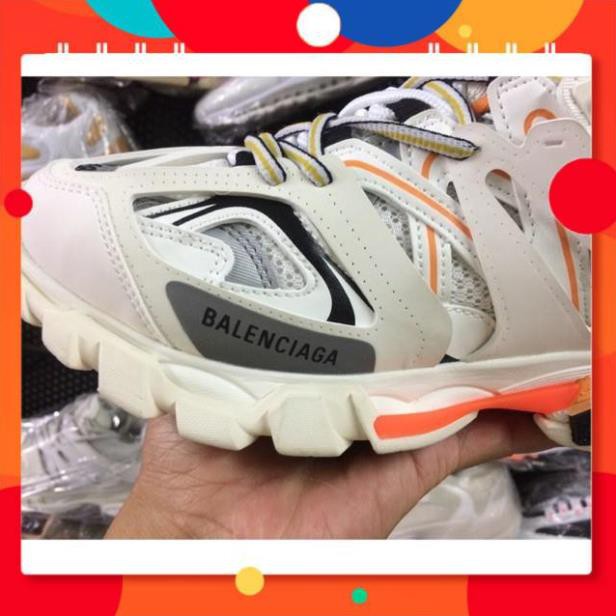 6.6 Free Giày Balenciaga track 3.0 chuẩn 1:1. Bao kiểm hàng trước khi nhận Xịn Nhất 2020 ⚡ CHẤT sịn : " * -v23 ' ' L :