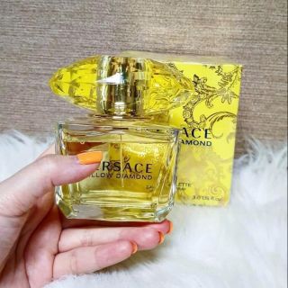 Nước hoa nữ kim cương vàng versac 90ml ngọt thanh