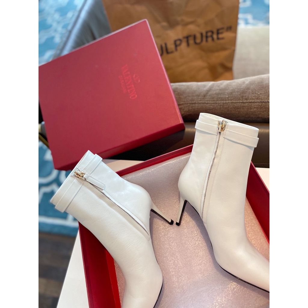 Boot nữ da thật thời trang cao cấp Valentino thiết kế phong cách sang trọng, đẳng cấp