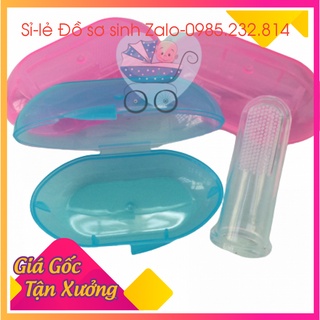 Rơ lưỡi cho bé, bàn chải đánh răng xỏ ngón silicon, có hộp đựng giữ vệ sinh