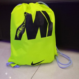 Túi rút thể thao, Túi rút đá bóng