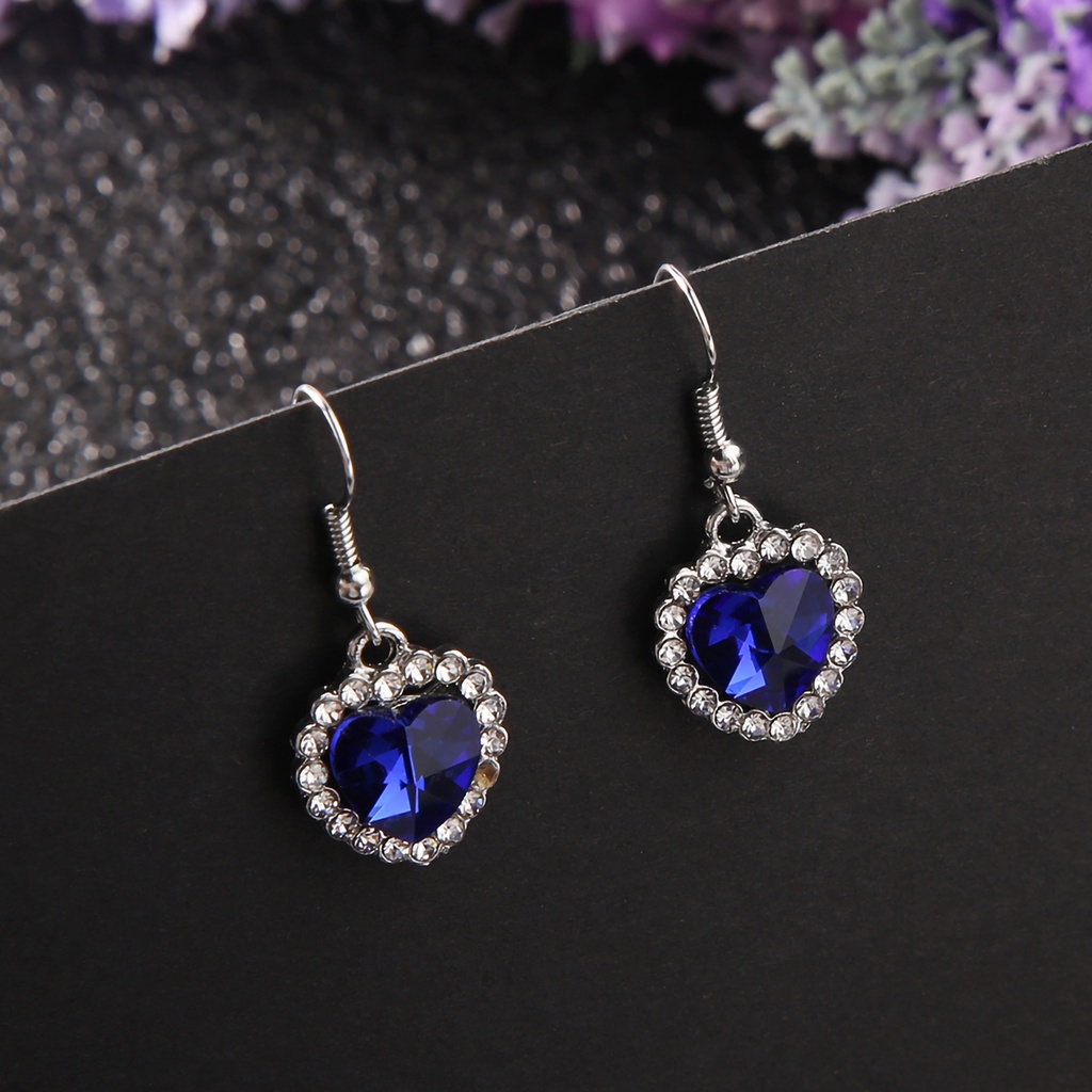 Đôi bông tai hình trái tim đính đá thời trang cho nữ