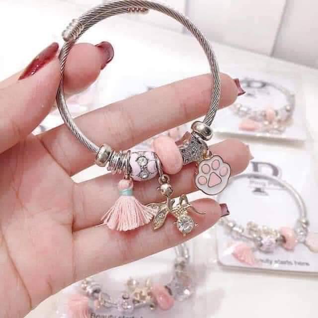Vòng tay Charm cực xinh hợp kim nhôm chống rỉ, có nấc chỉnh to nhỏ vừa mọi loại tay