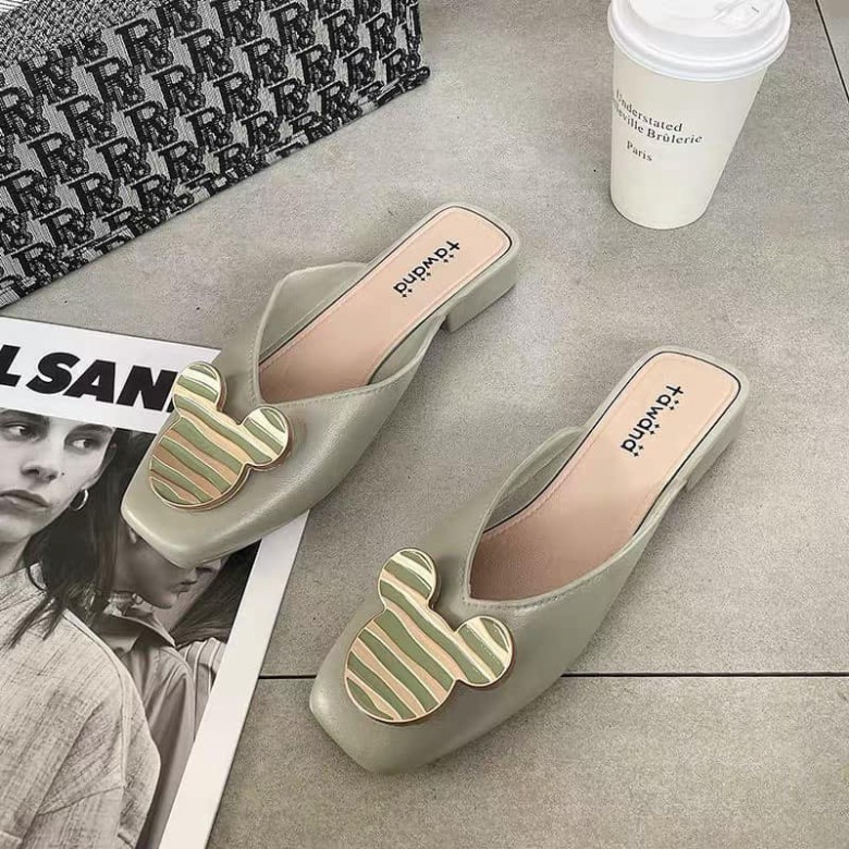 GIÀY SỤC 2 TAI GẤU NHỰA DẺO