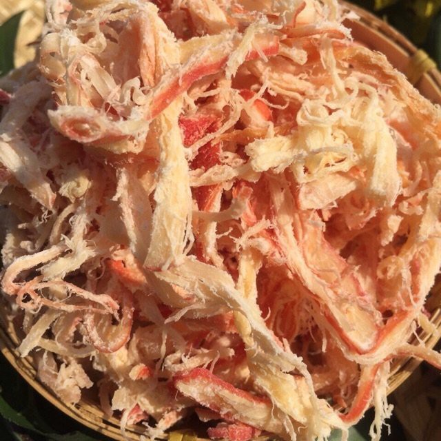 Mực xé sợi hấp nước dừa 300g , khô mực hấp nước dừa ,Mực khô nhà hấp nước dừa cao cấp , đồ ăn vặt an toàn thực phẩm | BigBuy360 - bigbuy360.vn